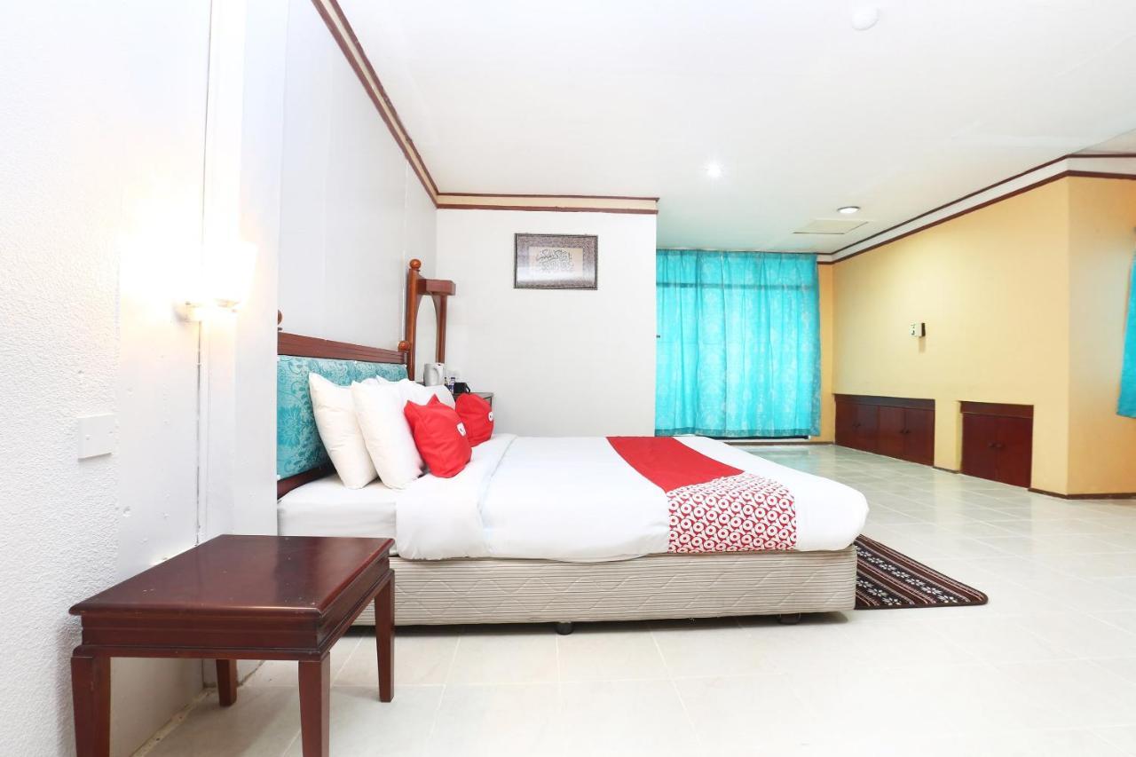 Oyo 89489 Al Ansar Hotel Kota Bharu Eksteriør billede