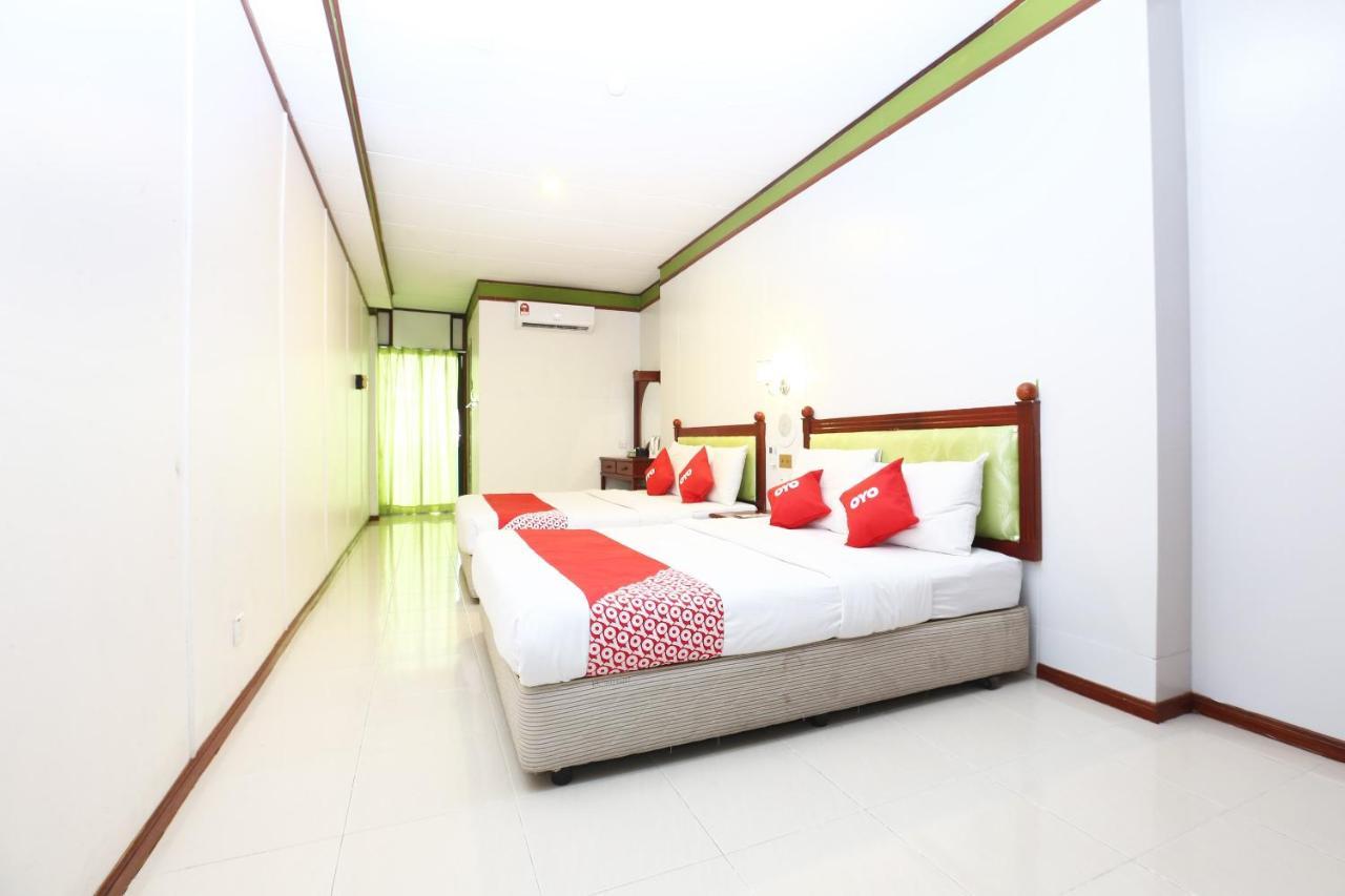 Oyo 89489 Al Ansar Hotel Kota Bharu Eksteriør billede
